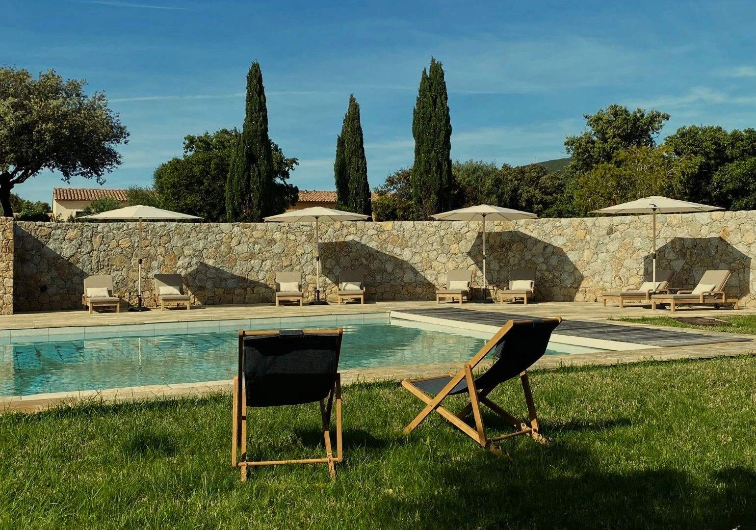 La piscine de l'Ecrin des bois en Balagne