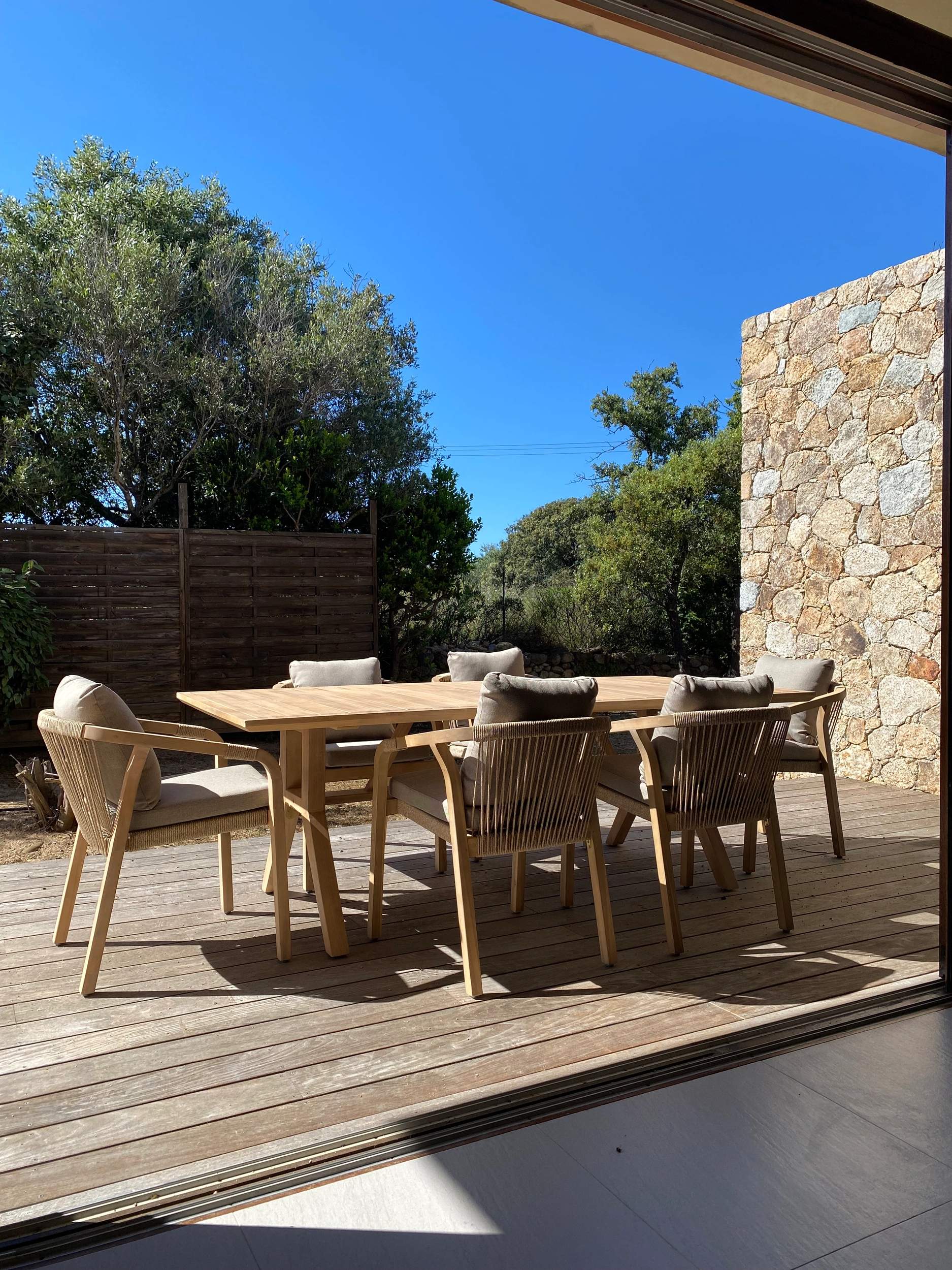 La terrasse de la villa de l'Albitru