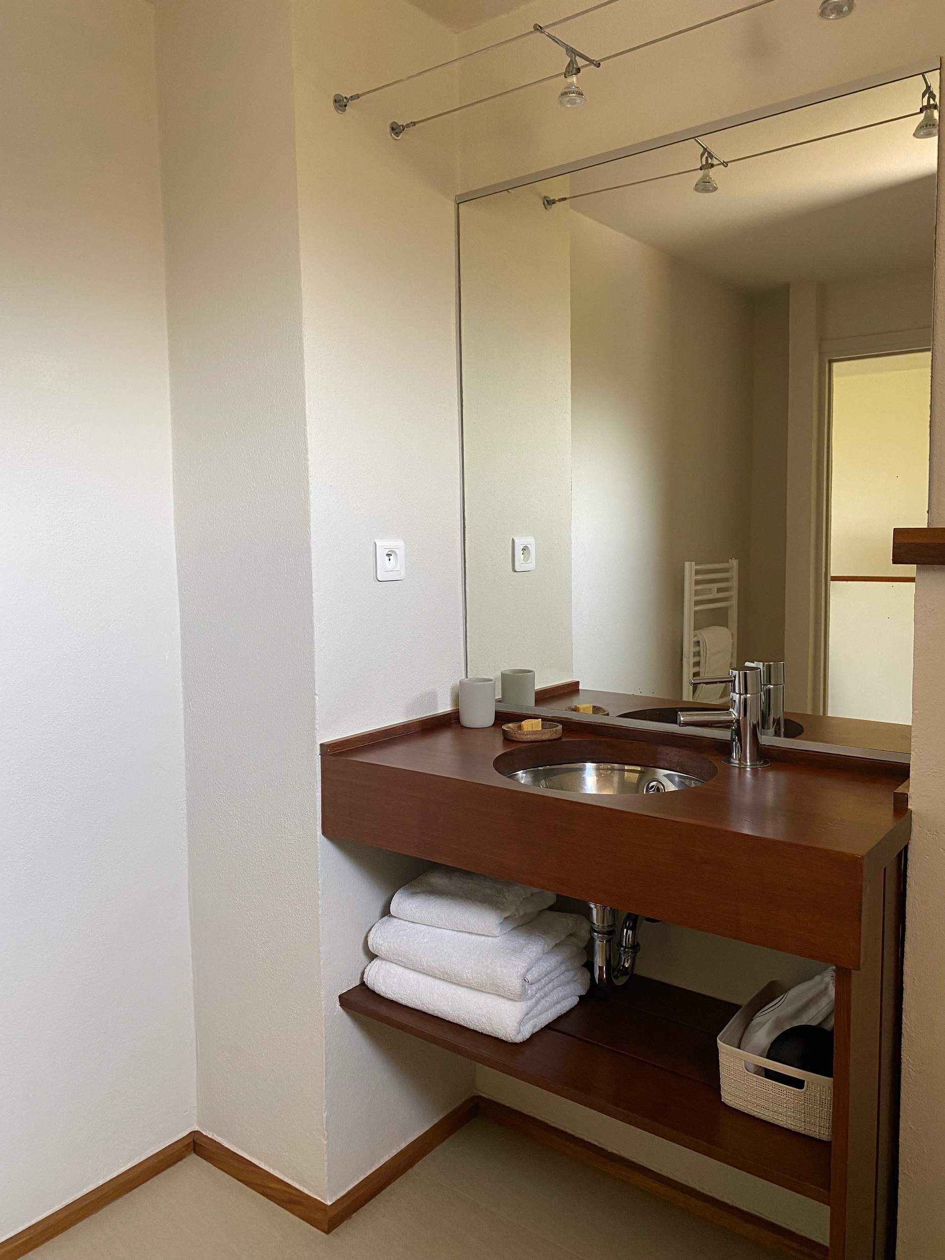 La salle de bain de la villa U castagnu